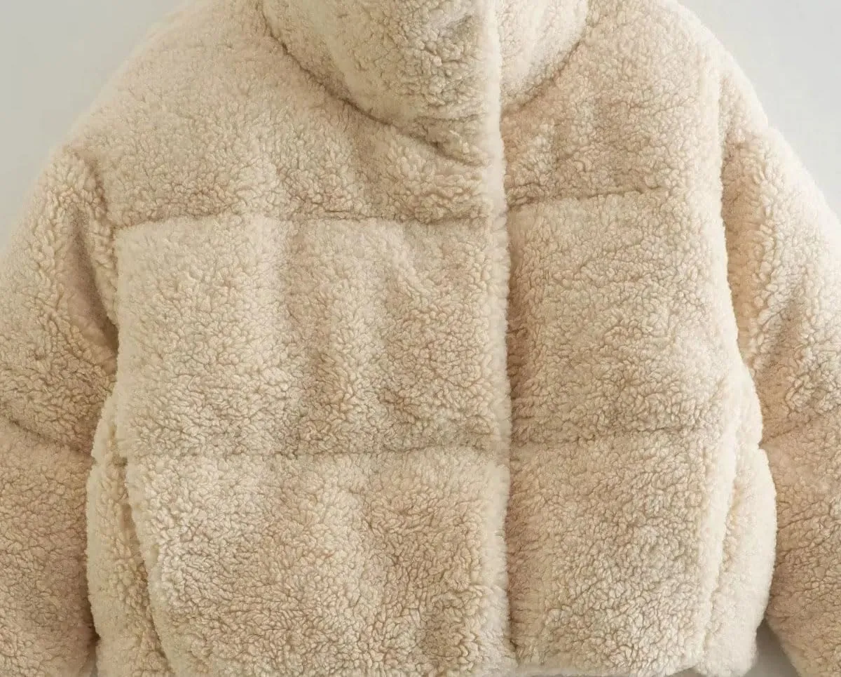 chouyatou Women's Winter Warm Cropped Sherpa Puffer Jacket Casual Baggy Quilted Short Down Coat