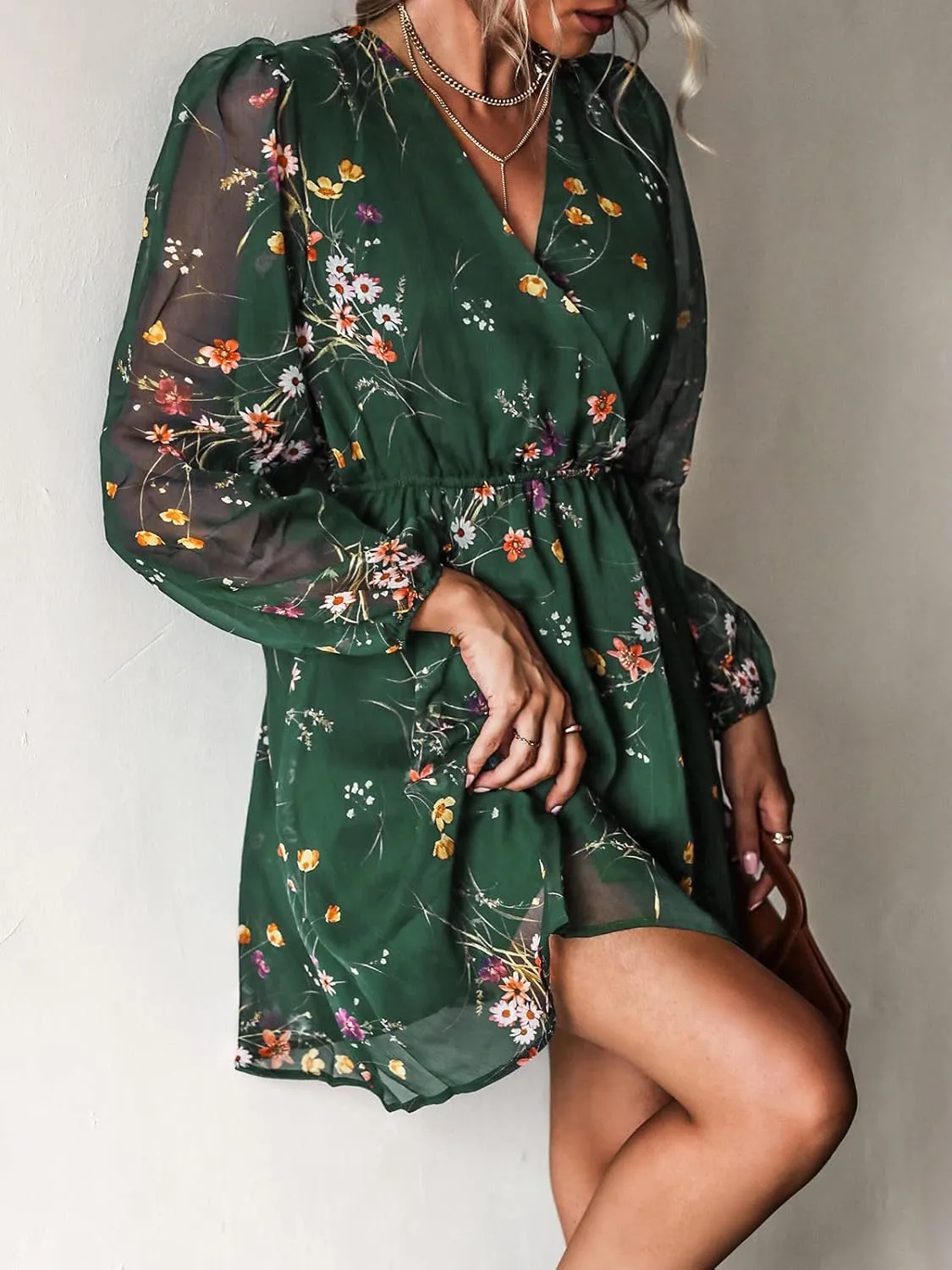 CUPSHE Women's Mini Dresses Casual Spring V Neck Chiffon Long Peasant Sleeves Flowy Summer Dress