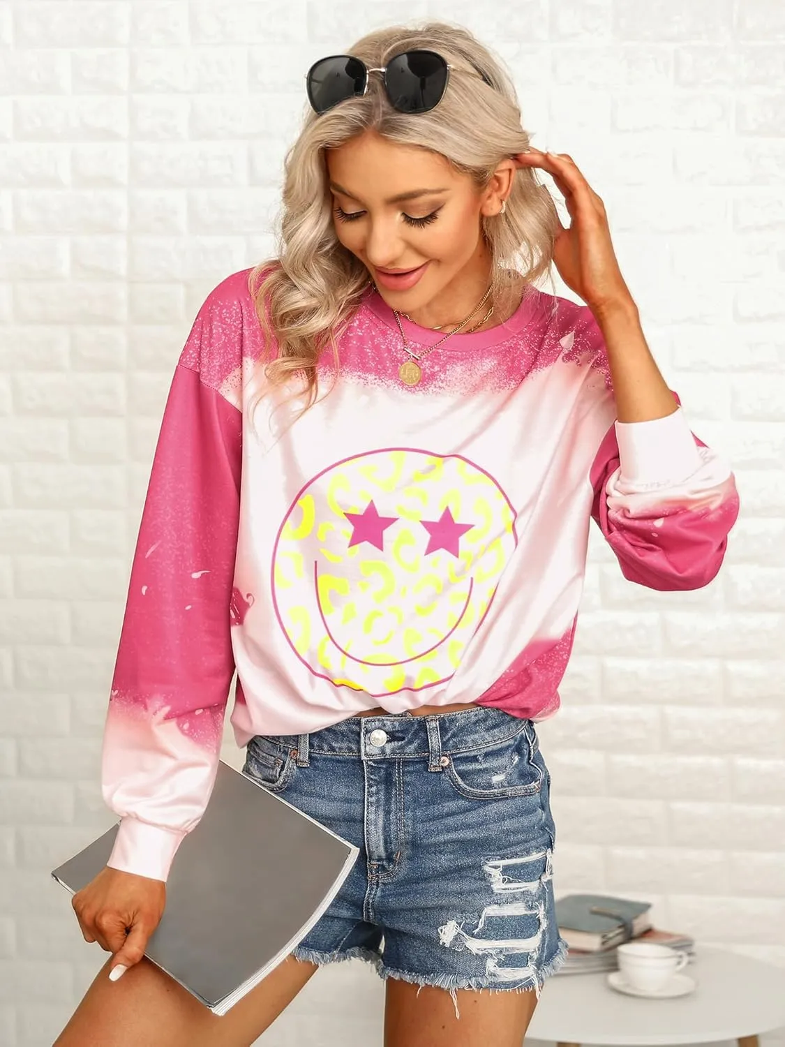 Ezcosplay Women Cute Face Sweatshirt Preppy Pullover Casual Long Sleeve Graphic Pullover Tops Shirts