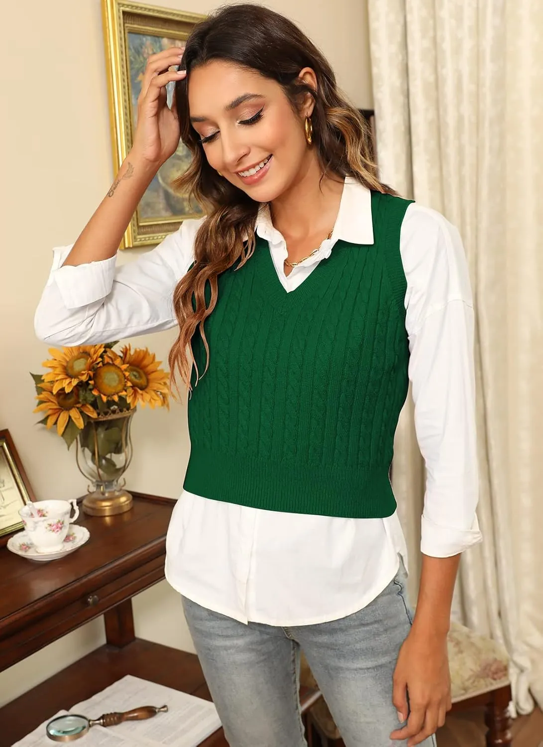 HOCOSIT Women's Knitted V-Neck Vest Argyle Plaid Preppy Style Sleeveless Pullover Crop Sweater Vest