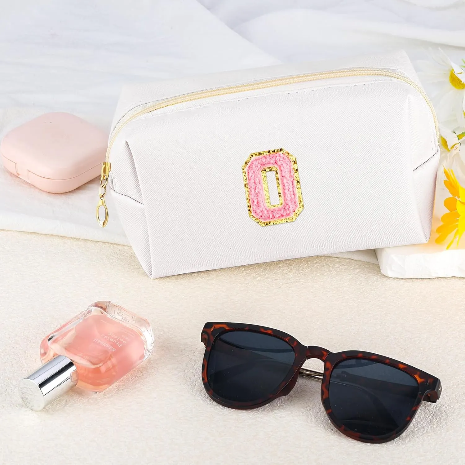 Initial Makeup Bag Personalized Preppy Travel Small Cosmetic Bag Cute PU White Chenille Letter Makeup Pouch for Purse Waterproof Zippered Toiletry Organizer for Women Girls Kids Friends (O)