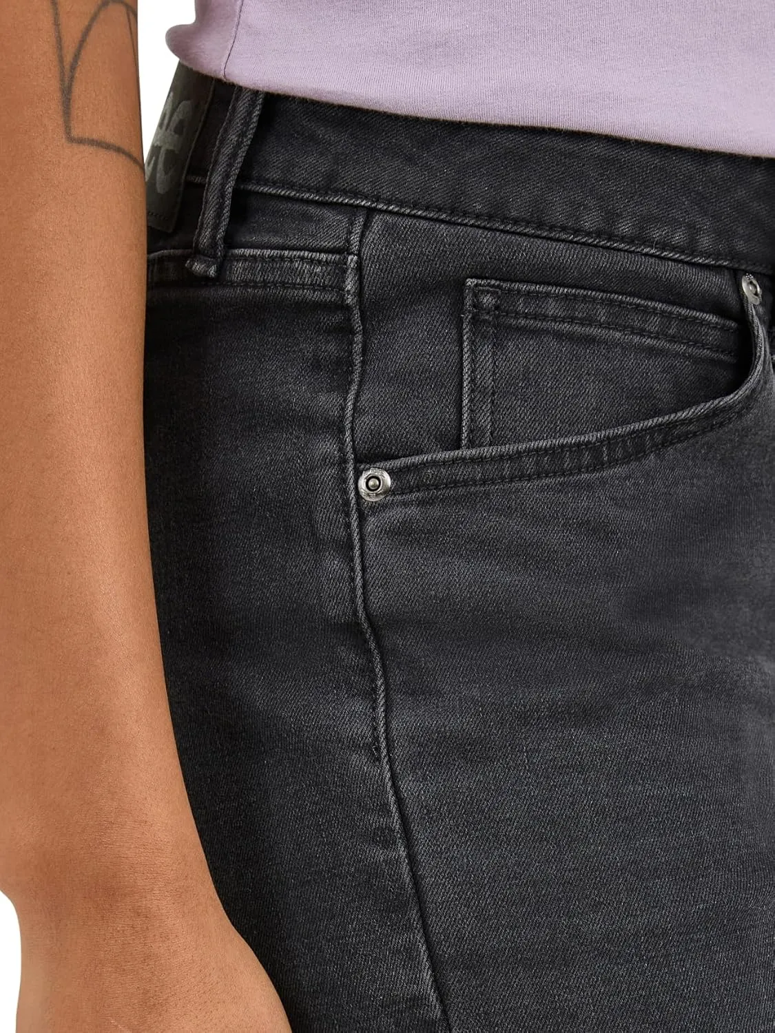 Lee Women's Legendary 7" Side Slit Denim Short