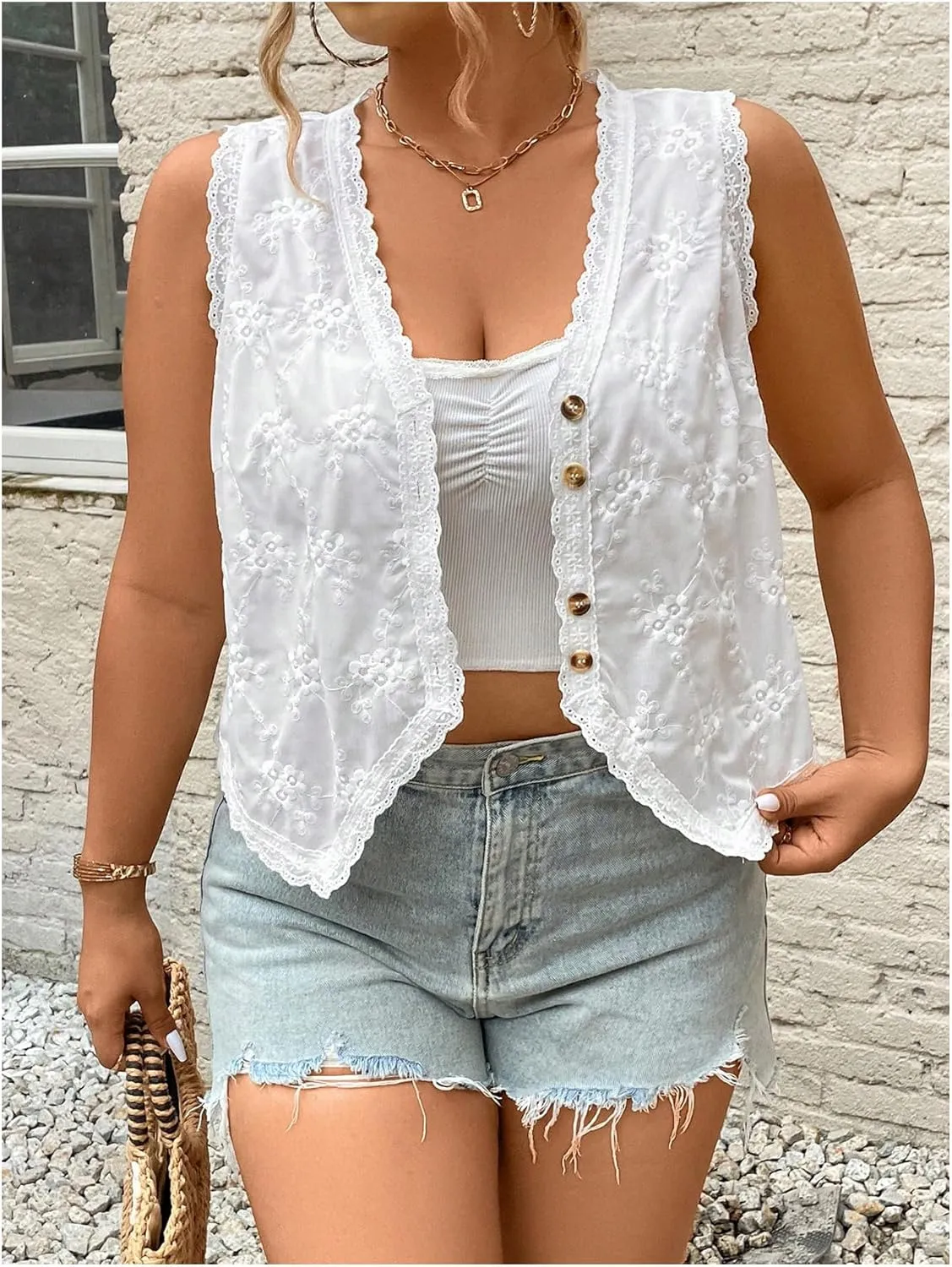 SHENHE Women's Plus Size Lace Trim Floral Embroidered Sleeveless Button Down Blouse Vest Top