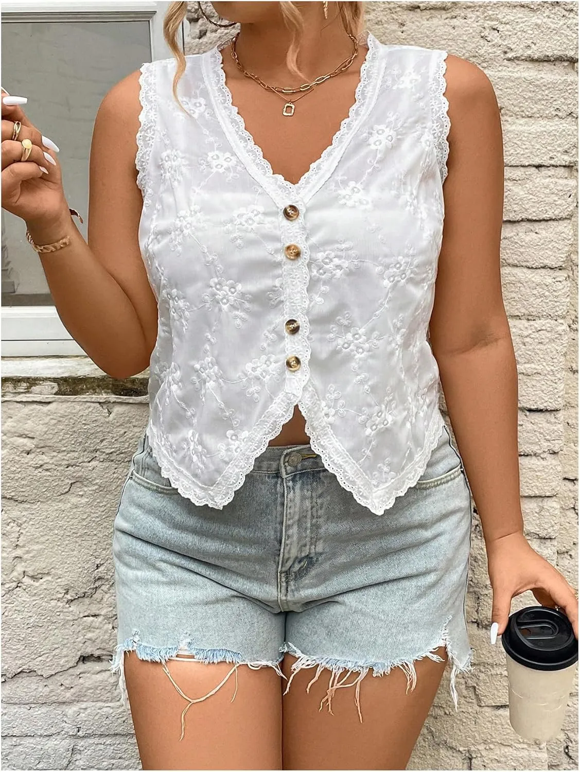 SHENHE Women's Plus Size Lace Trim Floral Embroidered Sleeveless Button Down Blouse Vest Top