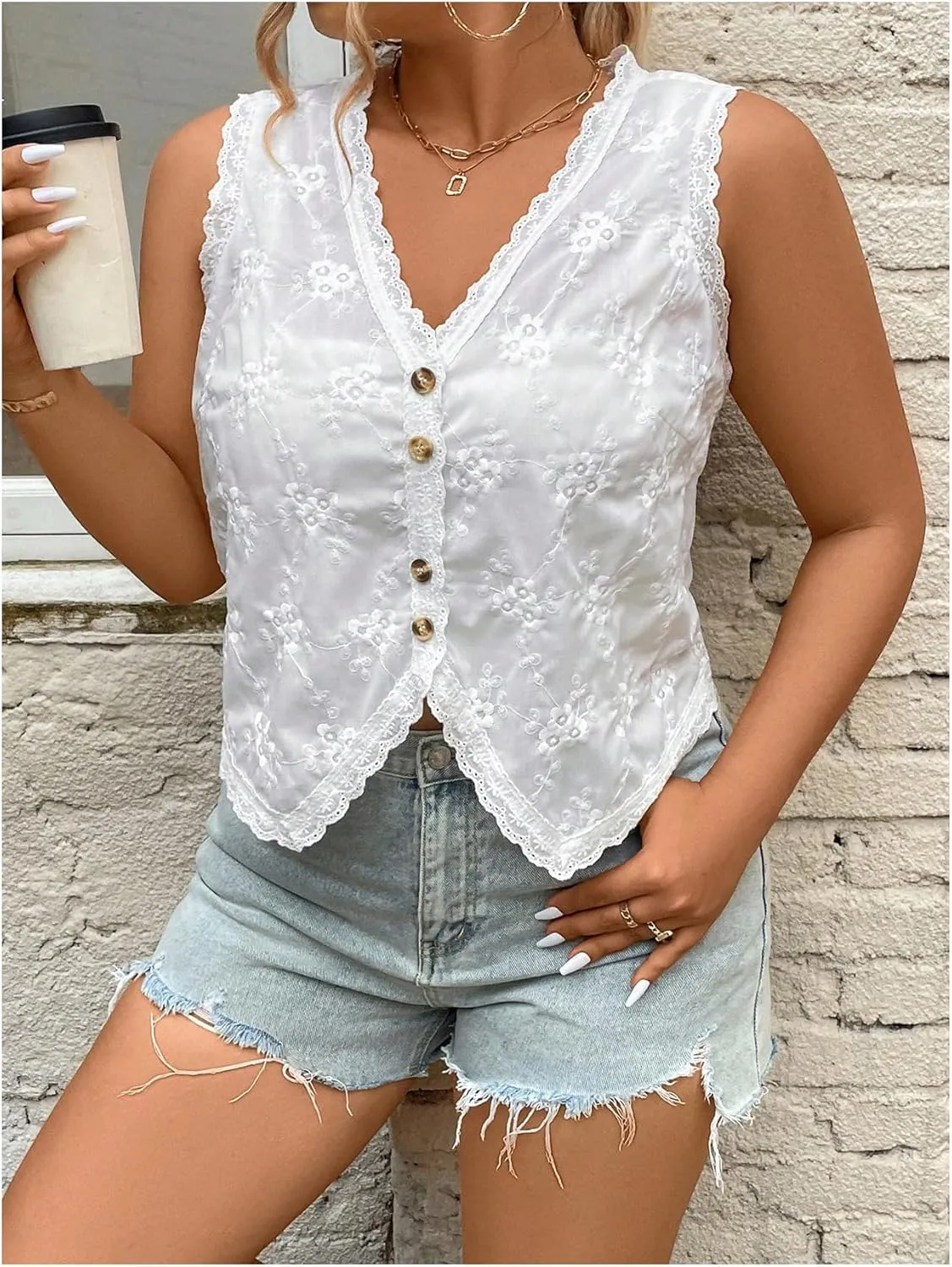 SHENHE Women's Plus Size Lace Trim Floral Embroidered Sleeveless Button Down Blouse Vest Top