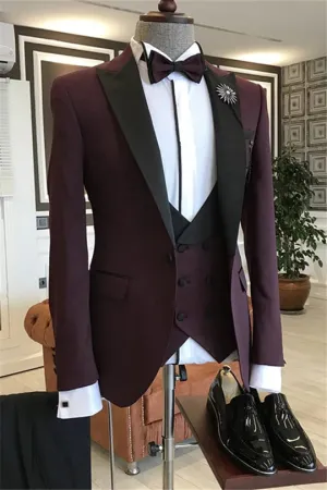 Suzhoufashion Gavin White Three Piecess Peaked Lapel One Button Wedding Groom Suits