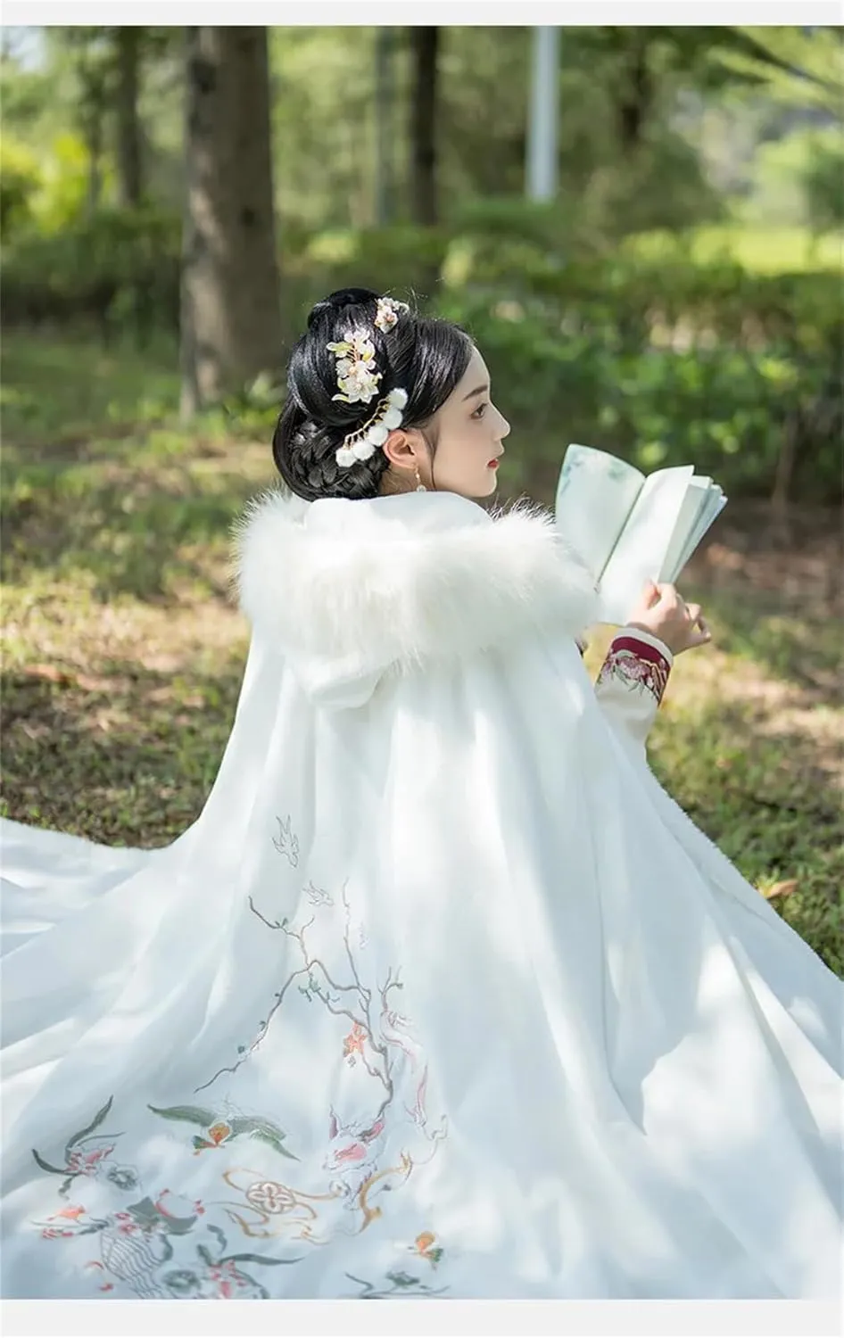 Thickened Hanfu Cloak for Women Chinese Embroidery Winter Retro Warm Jacket Ancient Costume Women's Long Cloak