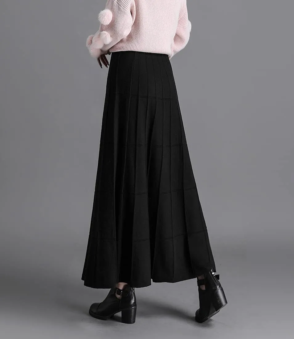 Women's Winter Long Skirt High Waist Elegant Knitted Warm Elastic Waist Maxi Pleated Skirt